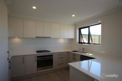 Property photo of 8 Wallbank Way Bulli NSW 2516
