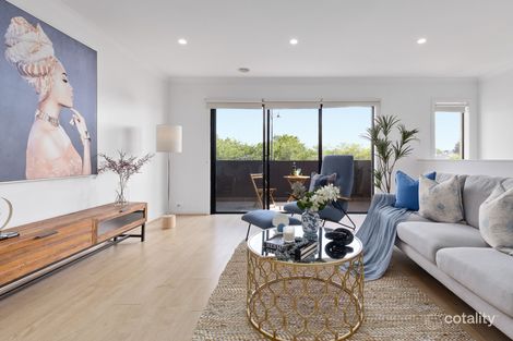 Property photo of 102 Marathon Boulevard Craigieburn VIC 3064