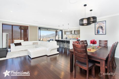 14 Fairbank Dr, Gledswood Hills, NSW 2557