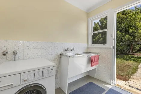 Property photo of 12 Barker Street Havenview TAS 7320