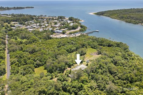 Property photo of 450 Flying Fish Point Road Coconuts QLD 4860
