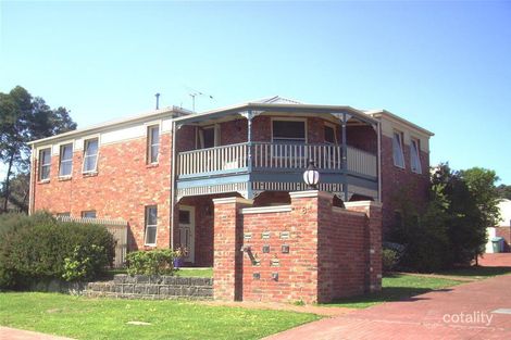Property photo of 1/8-13 Adelaide Close Berwick VIC 3806