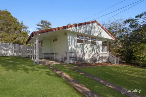 Property photo of 32 Flinders Drive Leichhardt QLD 4305