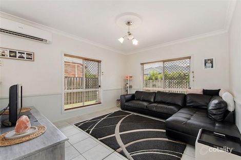 Property photo of 17 Lantau Crescent Varsity Lakes QLD 4227