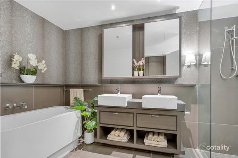 Property photo of 162/8 Waterside Place Docklands VIC 3008