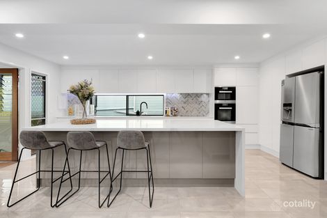 Property photo of 46 Henry Street Chapel Hill QLD 4069