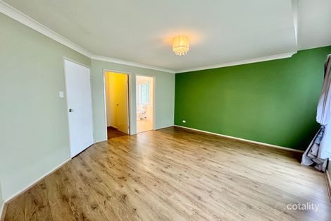 Property photo of 10 Hillmont Close Woongarrah NSW 2259