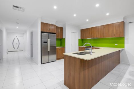 Property photo of 11 Mantello Drive Werribee VIC 3030