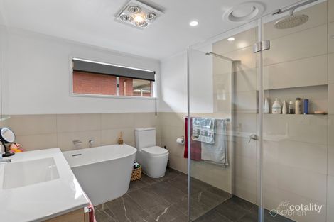 Property photo of 13 Trentwood Road Narre Warren VIC 3805