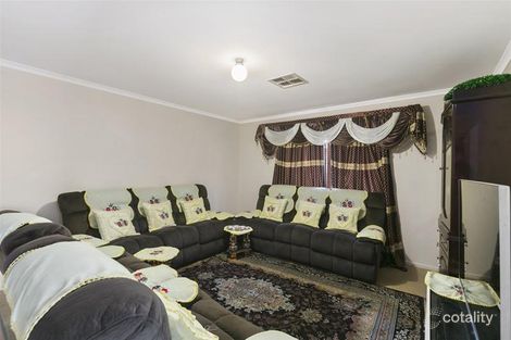 Property photo of 40 Orange Parade Munno Para West SA 5115
