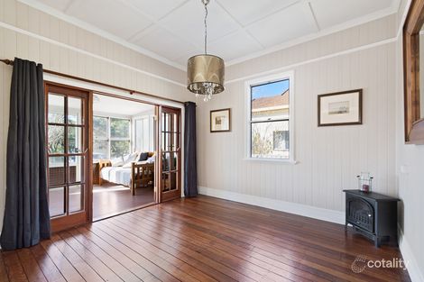 Property photo of 52 Wallace Street Newtown QLD 4350