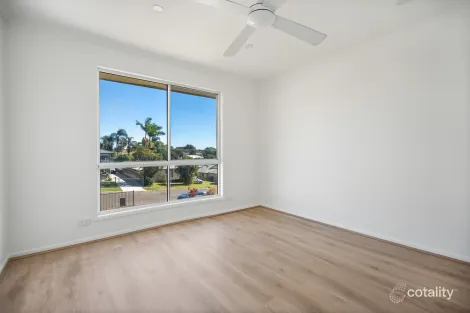 Property photo of 26 Crawford Drive Dundowran QLD 4655