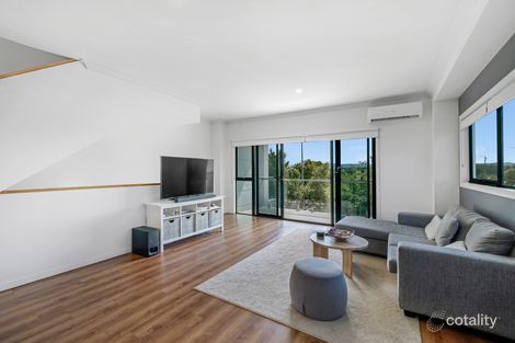 Property photo of 22/1 Mervyn Thomas Drive Hope Island QLD 4212
