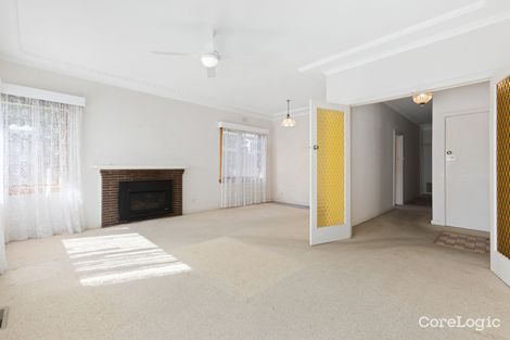 Property photo of 15 McLaurin Road Carnegie VIC 3163