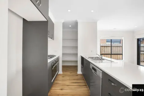 Property photo of 62 Lynwood Drive Thornhill Park VIC 3335