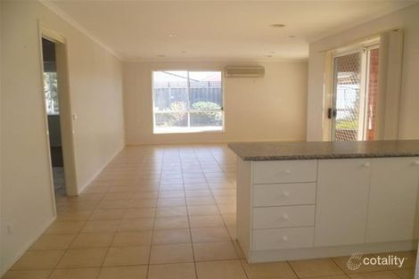 Property photo of 15 Koombahla Court Werribee VIC 3030