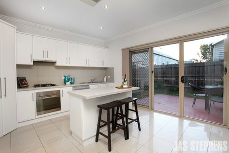 Property photo of 2/10 Swan Street Footscray VIC 3011