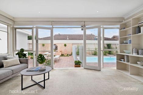 Property photo of 2 Rendell Court Hughesdale VIC 3166