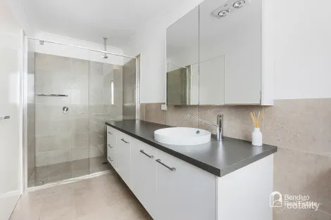 Property photo of 3/31 Houston Street Quarry Hill VIC 3550