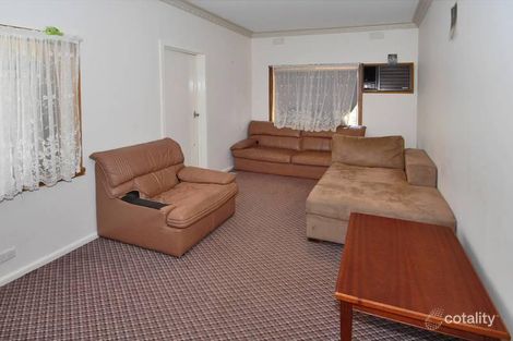 Property photo of 47 Pennell Avenue St Albans VIC 3021