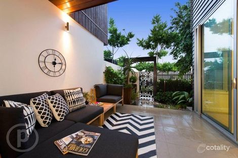 Property photo of 4/45 Parkside Circuit Hamilton QLD 4007