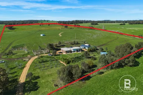 1165 Creswick-Newstead Rd, Sandon, VIC 3462