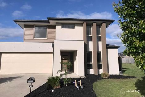 Property photo of 17 Serene Way Clyde North VIC 3978