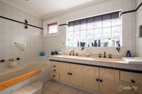 Property photo of 30 Oberon Boulevard Campbellfield VIC 3061