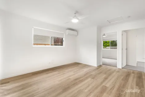 Property photo of 34 Limerick Drive Crestmead QLD 4132