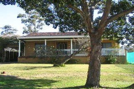 13 Lawrence St, Peakhurst, NSW 2210