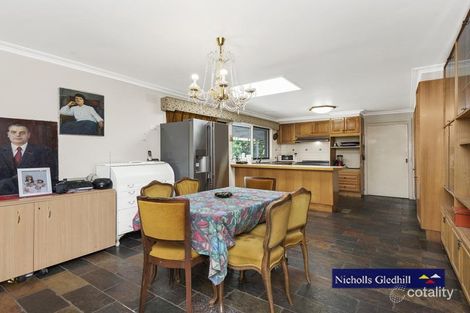 Property photo of 8 Peckover Court Endeavour Hills VIC 3802