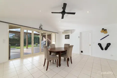 Property photo of 22 Balmoral Road Warrnambool VIC 3280