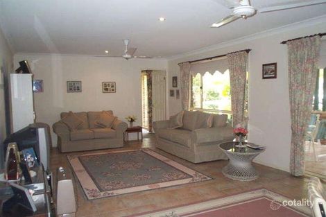 Property photo of 11 Habitat Place Bridgeman Downs QLD 4035