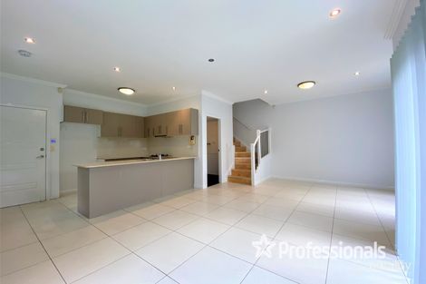 Property photo of 9/18 Holland Crescent Casula NSW 2170