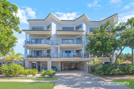 12/14 YACHT ST, CLONTARF, QLD 4019