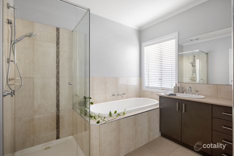 Property photo of 7 Angelique Street Berwick VIC 3806