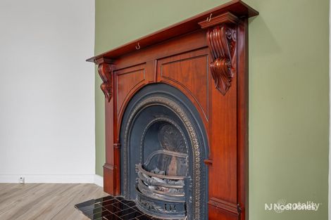 Property photo of 121 Warrandyte Road Ringwood North VIC 3134