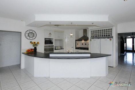 Property photo of 8 Sandown Circle Henley Brook WA 6055