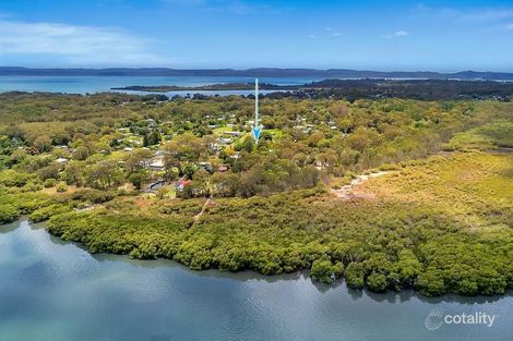 21 Charles Tce, Macleay Island, QLD 4184