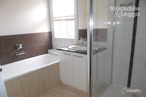 Property photo of 125 Gowanbrae Drive Gowanbrae VIC 3043
