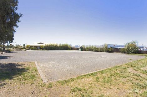 Property photo of 2 Thomas Carr Drive Tarneit VIC 3029