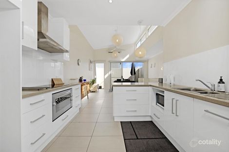 15 O'Halloran St, Adelaide, SA 5000