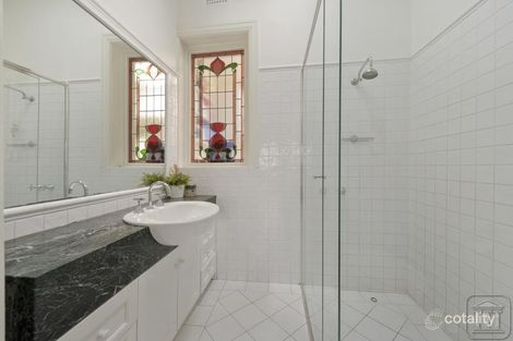Property photo of 48 Gardiner Parade Glen Iris VIC 3146