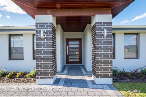 Property photo of 52 Hayward Crest Yakamia WA 6330