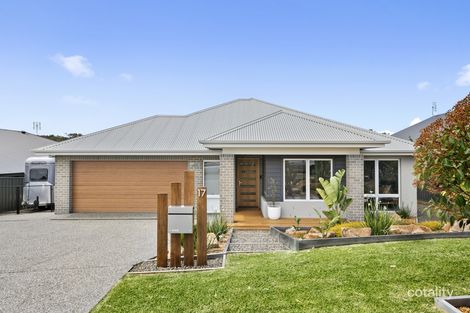 17 Hunterglen Dr, Bolwarra, NSW 2320
