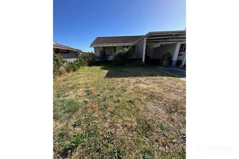 453 Sevenoaks St, Beckenham, WA 6107