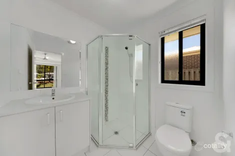 Property photo of 20 Cornforth Crescent Kirkwood QLD 4680