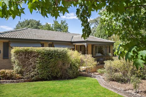 9 Clubbe Cres, Macgregor, ACT 2615