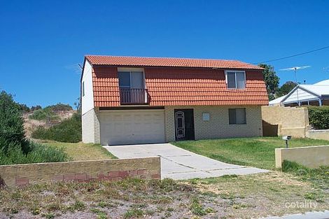 4 THEYDON GR, TWO ROCKS, WA 6037