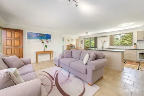 Property photo of 9 Chablis Court Molendinar QLD 4214